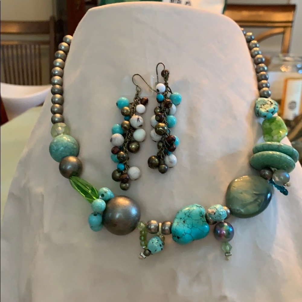 Stone necklace & earrings